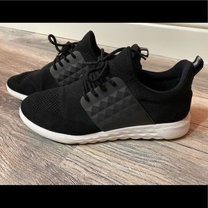 Aldo women’s black slip on tennis shoes